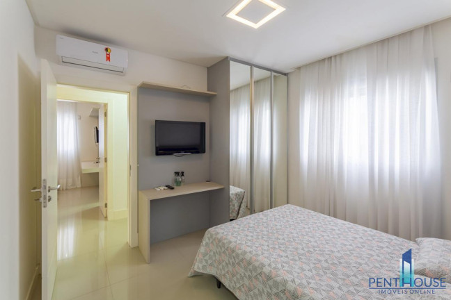 Imagem Apartamento com 3 Quartos à Venda, 128 m² em Centro - Balneário Camboriú Imagem Apartamento com 3 Quartos à Venda, 128 m² em Centro - Balneário Camboriú