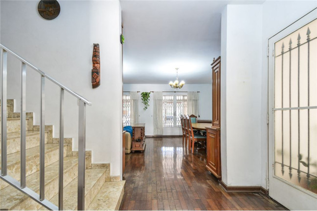 Casa com 4 Quartos à Venda,  em Moema - São Paulo