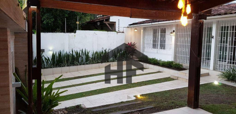 Imagem Casa com 4 Quartos à Venda ou Locação, 239 m² em Casa Forte - Recife Imagem Casa com 4 Quartos à Venda ou Locação, 239 m² em Casa Forte - Recife