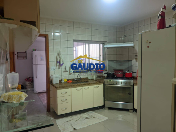 Imagem Casa com 3 Quartos à Venda, 213 m² em Campo Limpo - São Paulo Imagem Casa com 3 Quartos à Venda, 213 m² em Campo Limpo - São Paulo