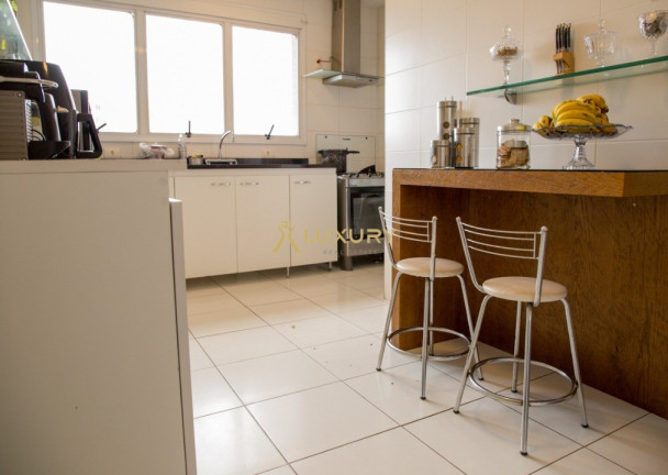 Imagem Imóvel com 4 Quartos à Venda, 386 m² em Vila Da Serra - Nova Lima Imagem Imóvel com 4 Quartos à Venda, 386 m² em Vila Da Serra - Nova Lima