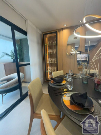 Imagem Apartamento com 2 Quartos à Venda, 67 m² em Centro - Poá