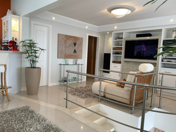 Imagem Cobertura com 3 Quartos à Venda, 204 m² em Centro - Florianópolis