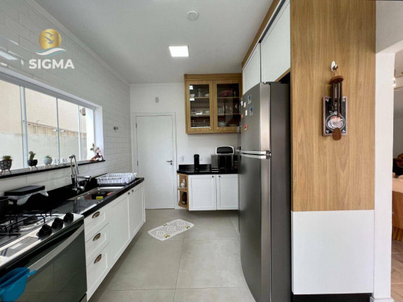 Imagem Casa com 7 Quartos à Venda, 370 m² em Jardim Acapulco - Guarujá Imagem Casa com 7 Quartos à Venda, 370 m² em Jardim Acapulco - Guarujá