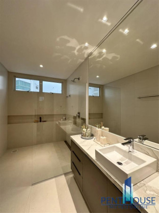 Imagem Apartamento com 3 Quartos à Venda, 153 m² em Centro - Balneário Camboriú