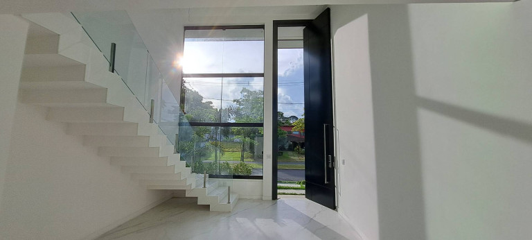 Imagem Casa com 4 Quartos à Venda, 340 m² em Vila De Abrantes (abrantes) - Camaçari