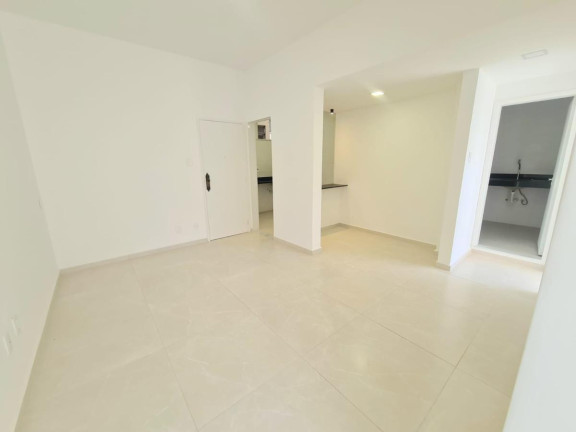 Imagem Apartamento com 2 Quartos à Venda, 60 m² em Copacabana - Rio De Janeiro
