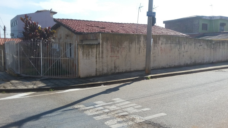 Imagem Casa com 2 Quartos à Venda, 200 m² em Vila Fiori - Sorocaba Imagem Casa com 2 Quartos à Venda, 200 m² em Vila Fiori - Sorocaba