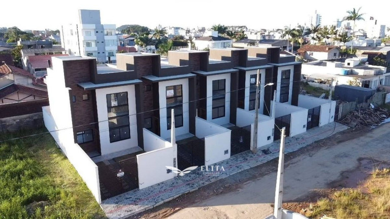 Sobrado com 3 Quartos à Venda, 86 m² em Itajuba - Barra Velha