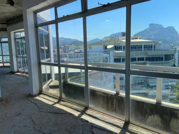 Imagem Cobertura à Venda,  em Barra Da Tijuca - Rio De Janeiro