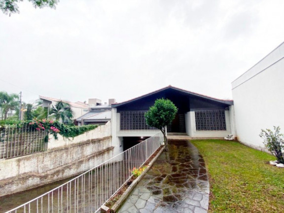 Imagem Imóvel com 3 Quartos à Venda, em Três Figueiras - Porto Alegre Imagem Imóvel com 3 Quartos à Venda, em Três Figueiras - Porto Alegre