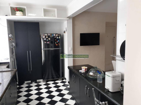 Imagem Imóvel com 3 Quartos à Venda, 170 m² em Cabral - Curitiba
