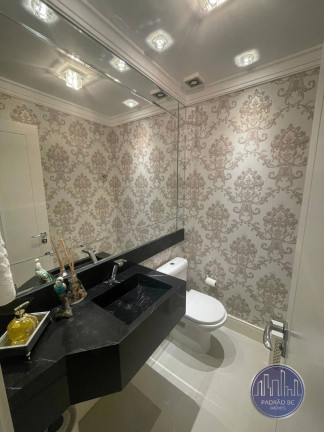Imagem Apartamento com 3 Quartos à Venda, 138 m² em Centro - Balneário Camboriú Imagem Apartamento com 3 Quartos à Venda, 138 m² em Centro - Balneário Camboriú