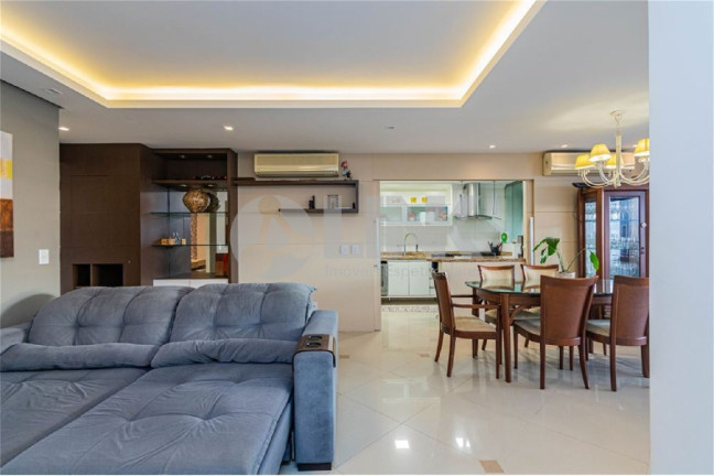 Imagem Apartamento com 3 Quartos à Venda, 126 m² em Menino Deus - Porto Alegre Imagem Apartamento com 3 Quartos à Venda, 126 m² em Menino Deus - Porto Alegre