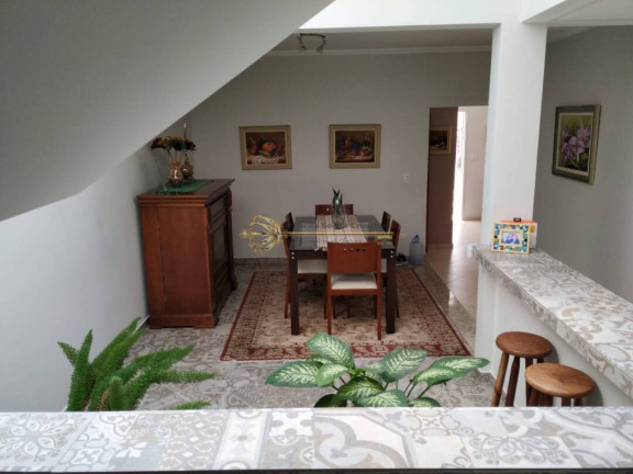 Imagem Sobrado com 3 Quartos à Venda, 315 m² em Vila Pires - Santo André