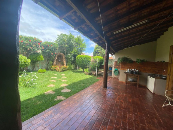 Imagem Casa com 4 Quartos à Venda, 200 m² em São Francisco - Campo Grande