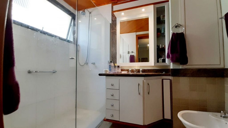 Imagem Apartamento com 3 Quartos à Venda, 220 m² em Centro - Balneário Camboriú