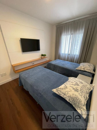Imagem Apartamento com 3 Quartos para Temporada, 140 m² em Centro - Balneário Camboriú