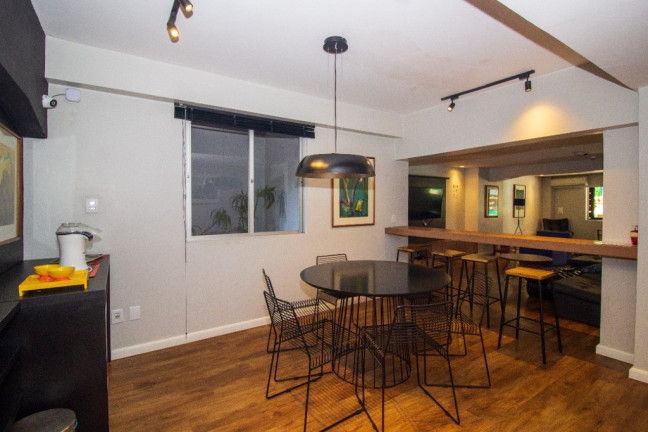 Imagem Apartamento com 1 Quarto à Venda, 18 m² em Centro Histórico - Porto Alegre Imagem Apartamento com 1 Quarto à Venda, 18 m² em Centro Histórico - Porto Alegre