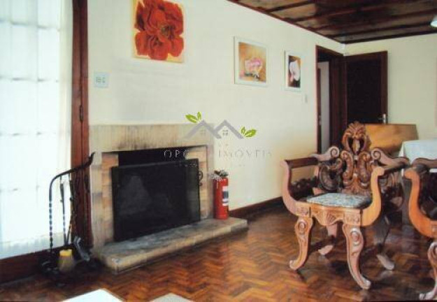 Imagem Casa com 5 Quartos à Venda, 360 m² em Vila Capivari - Campos Do Jordão Imagem Casa com 5 Quartos à Venda, 360 m² em Vila Capivari - Campos Do Jordão