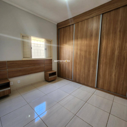 Imagem Casa com 2 Quartos à Venda, 92 m² Imagem Casa com 2 Quartos à Venda, 92 m²
