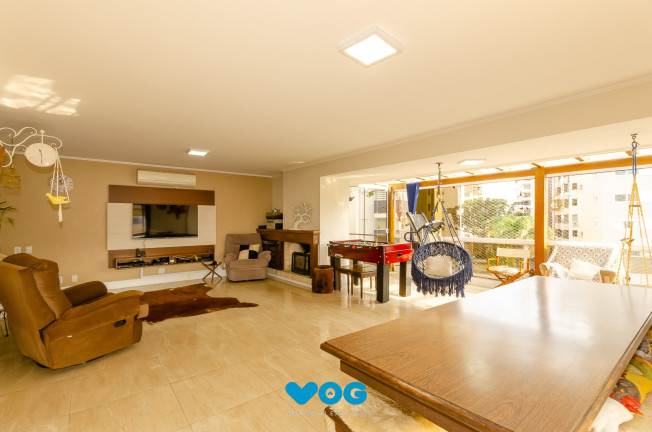 Imagem Imóvel com 3 Quartos à Venda, 296 m² em Petrópolis - Porto Alegre