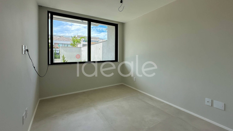 Imagem Casa de Condomínio com 5 Quartos à Venda,  em Barra Da Tijuca - Rio De Janeiro