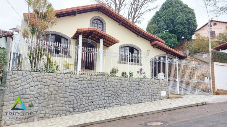 Imagem Casa com 4 Quartos à Venda, 250 m² em Bom Clima - Juiz De Fora Imagem Casa com 4 Quartos à Venda, 250 m² em Bom Clima - Juiz De Fora