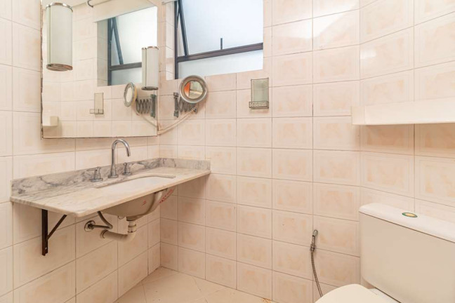 Imagem Apartamento com 2 Quartos à Venda, 66 m² em Petrópolis - Porto Alegre Imagem Apartamento com 2 Quartos à Venda, 66 m² em Petrópolis - Porto Alegre