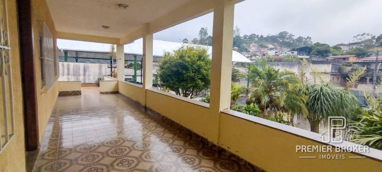 Imagem Casa com 4 Quartos à Venda, 134 m² em São Pedro - Teresópolis Imagem Casa com 4 Quartos à Venda, 134 m² em São Pedro - Teresópolis