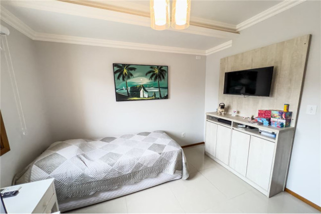 Imagem Casa com 3 Quartos à Venda,  em Ipanema - Porto Alegre