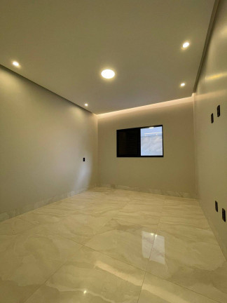 Imagem Casa com 3 Quartos à Venda, 328 m² em Turista Ii - Caldas Novas Imagem Casa com 3 Quartos à Venda, 328 m² em Turista Ii - Caldas Novas