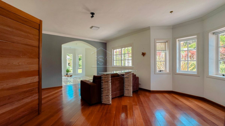 Imagem Casa de Condomínio com 5 Quartos à Venda, 203 m² em Campos Do Jordão Imagem Casa de Condomínio com 5 Quartos à Venda, 203 m² em Campos Do Jordão