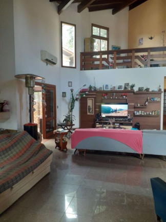 Imagem Casa com 4 Quartos à Venda, 430 m² em Jurerê - Florianópolis Imagem Casa com 4 Quartos à Venda, 430 m² em Jurerê - Florianópolis