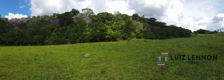 Imagem Imóvel com 3 Quartos à Venda, 820.000 m² em Centro - Varjão De Minas Imagem Imóvel com 3 Quartos à Venda, 820.000 m² em Centro - Varjão De Minas