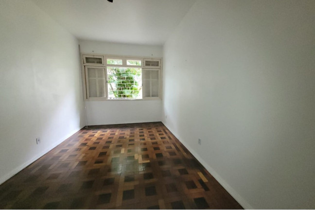 Imagem Imóvel com 3 Quartos à Venda, 92 m² em Rio Branco - Porto Alegre Imagem Imóvel com 3 Quartos à Venda, 92 m² em Rio Branco - Porto Alegre