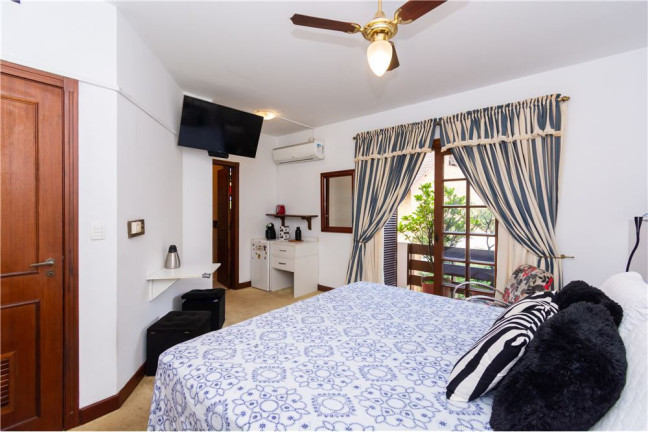 Imagem Casa de Condomínio com 3 Quartos à Venda, 292 m² em Bela Vista - Porto Alegre