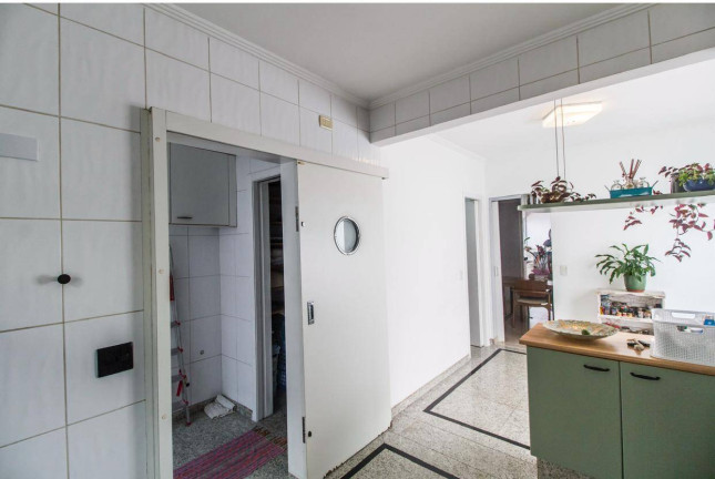 Imagem Casa com 4 Quartos para Alugar, 318 m² em Tamboré - Santana De Parnaíba