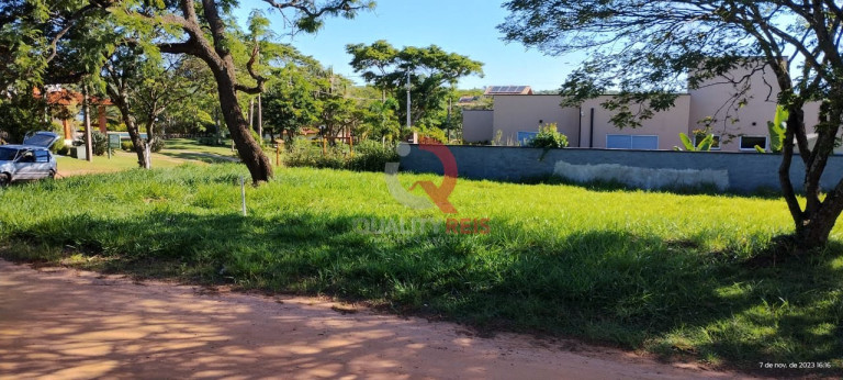 Imagem Casa de Condomínio com 3 Quartos à Venda, 155 m² em Estância Turística De Paranapanema - Paranapanema Imagem Casa de Condomínio com 3 Quartos à Venda, 155 m² em Estância Turística De Paranapanema - Paranapanema