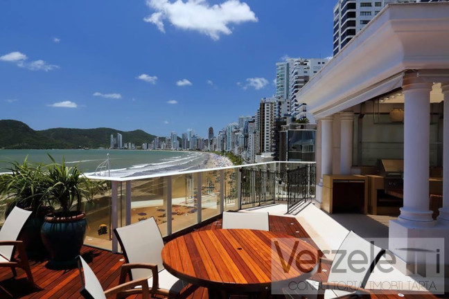 Imagem Apartamento com 4 Quartos à Venda, 316 m² em Centro - Balneário Camboriú Imagem Apartamento com 4 Quartos à Venda, 316 m² em Centro - Balneário Camboriú