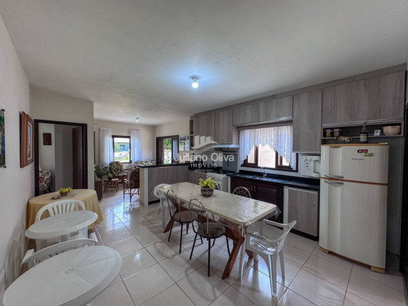 Imagem Casa com 3 Quartos à Venda, 145 m² em Barra Do Sai - Itapoá