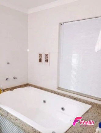 Imagem Casa com 4 Quartos à Venda, 170 m² em Coloninha - Florianópolis Imagem Casa com 4 Quartos à Venda, 170 m² em Coloninha - Florianópolis