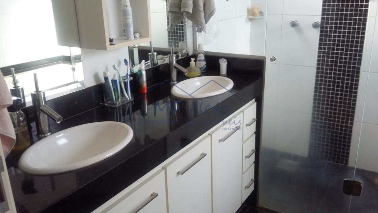 Imagem Casa com 4 Quartos à Venda, em Centro - Pirassununga Imagem Casa com 4 Quartos à Venda, em Centro - Pirassununga