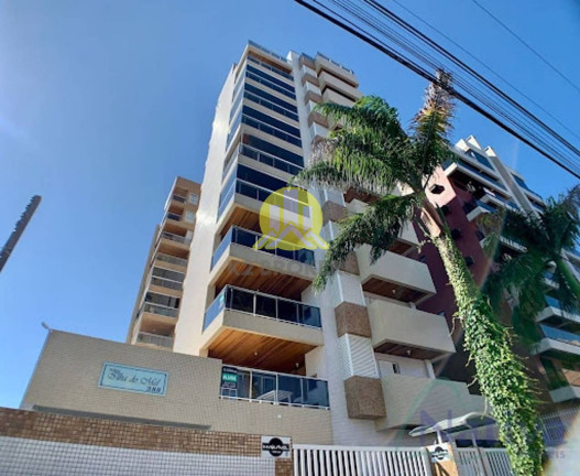 Apartamento com 3 Quartos à Venda, 180 m² em Centro - Guaratuba