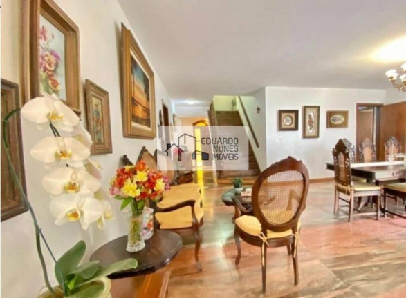 Imagem Casa com 5 Quartos à Venda, em Mangabeiras - Belo Horizonte Imagem Casa com 5 Quartos à Venda, em Mangabeiras - Belo Horizonte