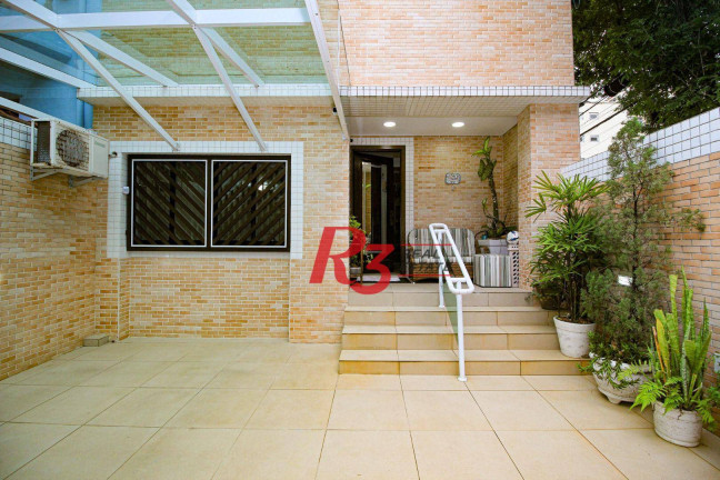 Imagem Sobrado com 4 Quartos à Venda, 150 m² em Gonzaga - Santos Imagem Sobrado com 4 Quartos à Venda, 150 m² em Gonzaga - Santos