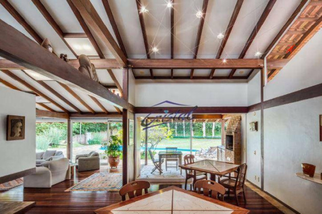 Imagem Casa com 3 Quartos à Venda, 274 m² em Granja Viana - Carapicuíba Imagem Casa com 3 Quartos à Venda, 274 m² em Granja Viana - Carapicuíba