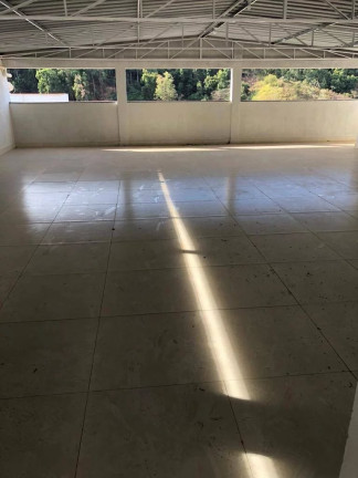 Imagem Casa com 3 Quartos à Venda, 330 m² Imagem Casa com 3 Quartos à Venda, 330 m²