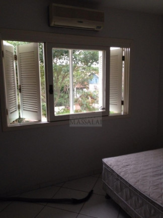 Imagem Casa com 3 Quartos à Venda, 100 m² em Ipanema - Porto Alegre Imagem Casa com 3 Quartos à Venda, 100 m² em Ipanema - Porto Alegre