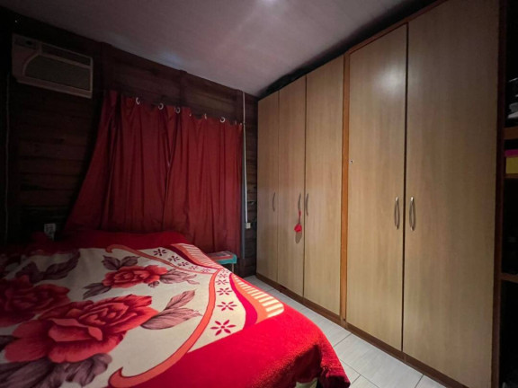 Imagem Casa com 4 Quartos à Venda, 135 m² em Centro - Balneário Barra Do Sul Imagem Casa com 4 Quartos à Venda, 135 m² em Centro - Balneário Barra Do Sul